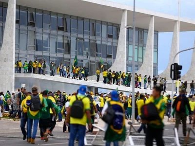 CCJ da Câmara vota anistia a presos envolvidos no 8/1 e analisa projetos contra STF