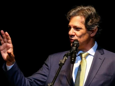 Lula e Haddad retomam reunião para definir corte de gastos nesta sexta-feira (8)