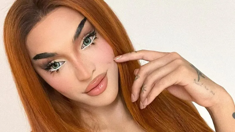 Pabllo Vittar diz fazer terapia para lidar com haters: "Descarregam ódio em mim"