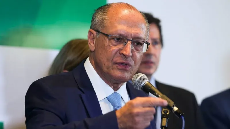 Alckmin defende zerar IPI em reunião com diretoria da Fiesp