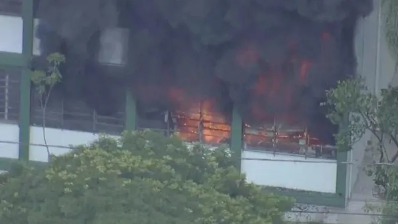 Incêndio atinge escola na zona norte de São Paulo