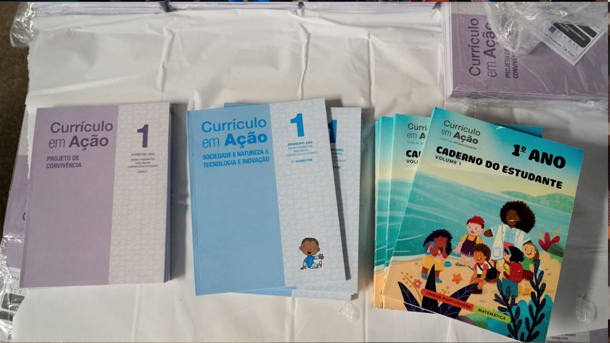 Livros Did Ticos Come Am A Chegar S Escolas Municipais Band Multi