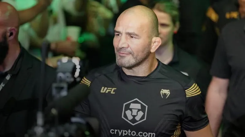 Glover Teixeira anunciou aposentadoria após derrota no UFC 283