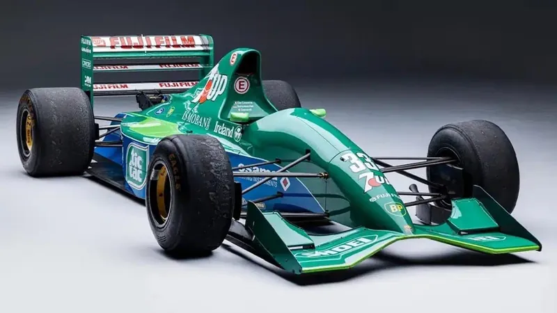 Carro da estreia de Michael Schumacher na F1 vai a leilão