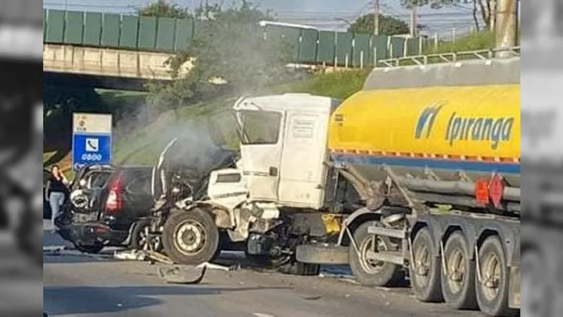 Acidente na Dutra causa lentidão nesta manhã (25) em São José