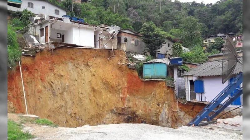 Quase 4 milhões de brasileiros vivem em áreas de risco