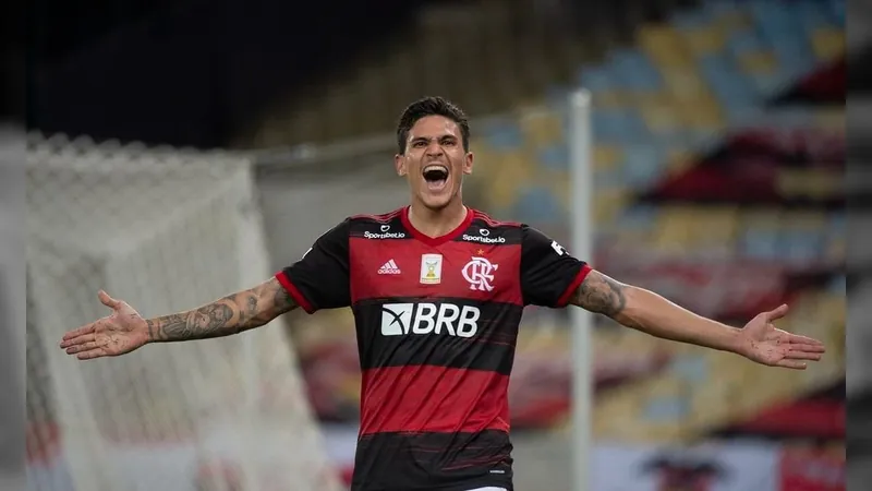 Pedro renova com o Flamengo até dezembro de 2027