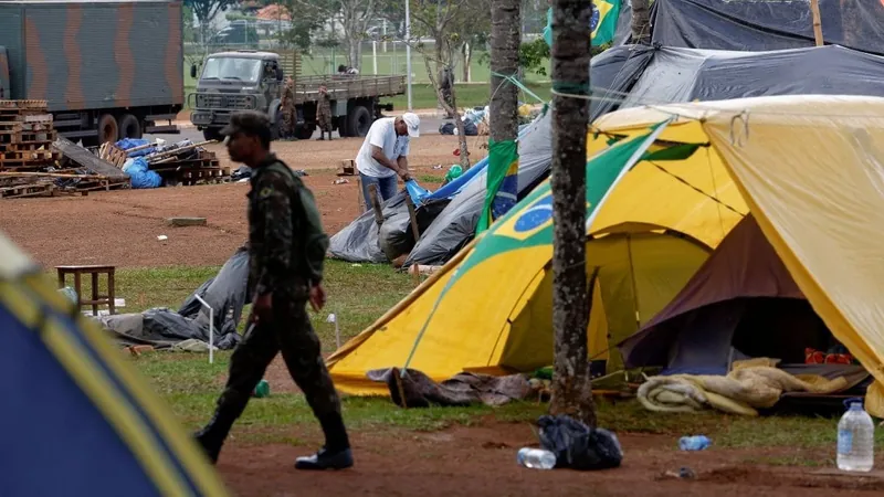 Relatório aponta aumento repentino de acampados no QG do Exército de Brasília