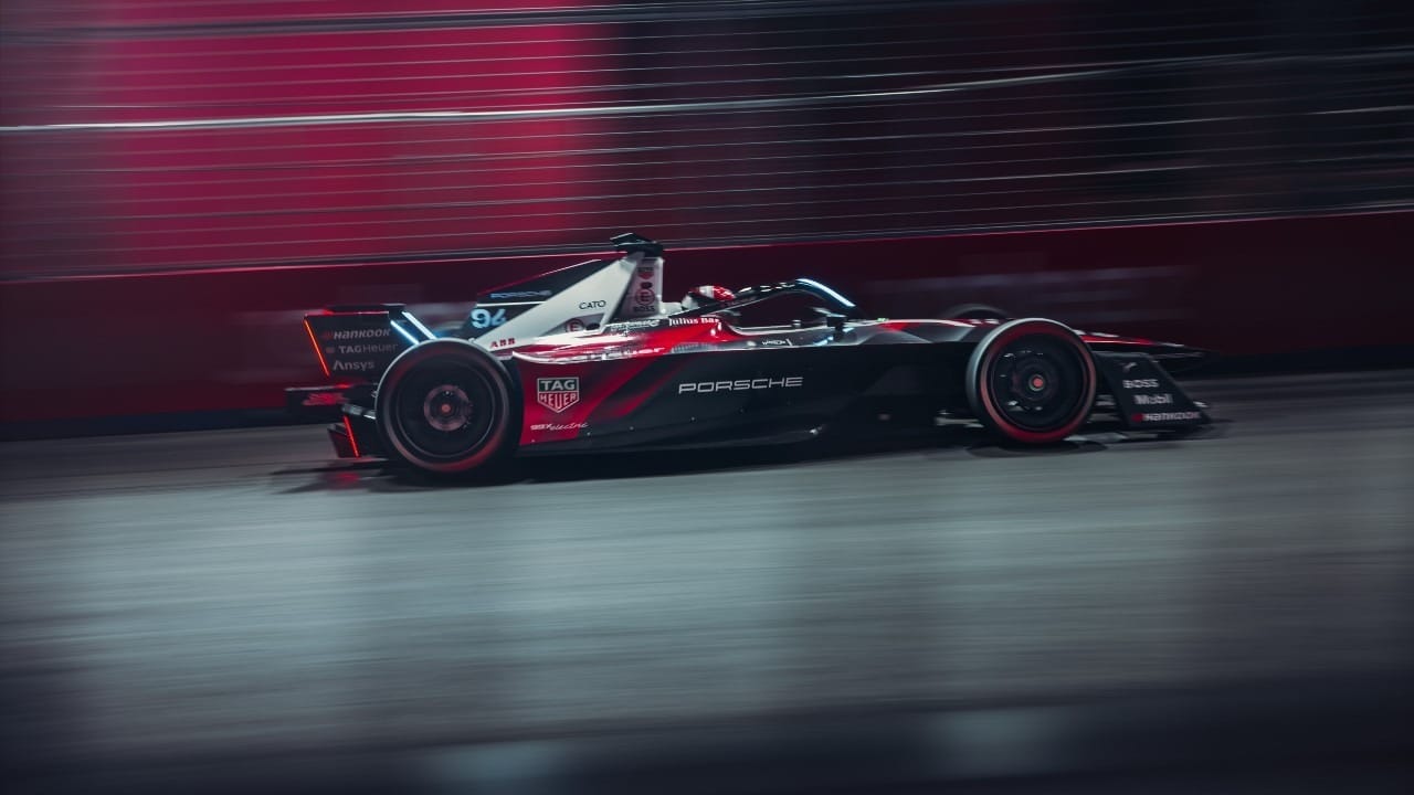 Fórmula E: Pascal Wehrlein brilla al final y gana la primera carrera del E-Prix de Diriyah