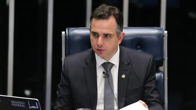 Rodrigo Pacheco é reeleito presidente do Senado