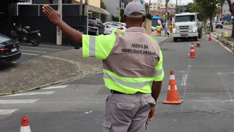 Trecho da Rua Otávio Machado, no Taquaral, em Campinas, é interditado hoje