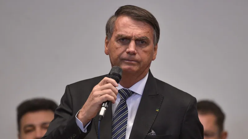 Bolsonaro entra com pedido para alterar modalidade do visto e permanecer nos EUA