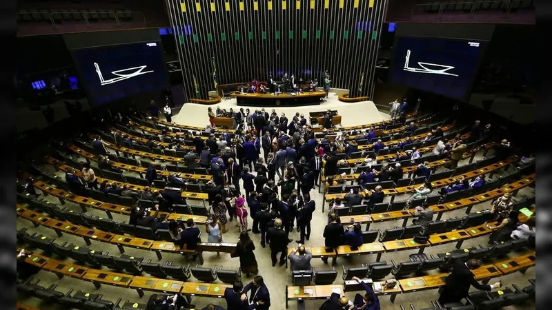 Impasse sobre reforma tributária trava semana de votação na Câmara