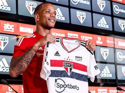 Caio Paulista é apresentado no São Paulo 