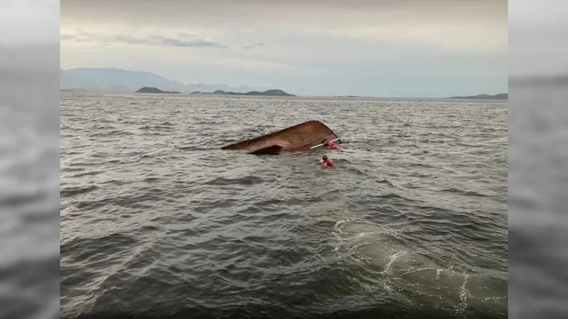 Três novas vítimas são encontradas após naufrágio na Baía de Guanabara, no RJ