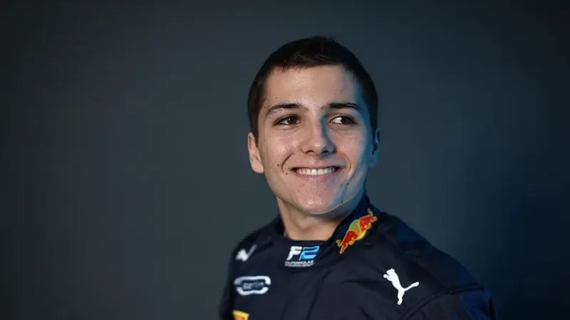 Agora na Red Bull, Enzo Fittipaldi mira F2 e despista sobre oportunidades na F1