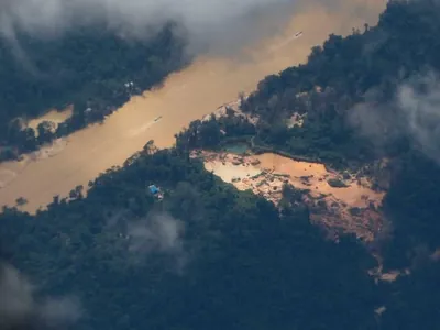 FAB volta a fechar o espaço aéreo da Terra Yanomami em ação contra garimpeiros