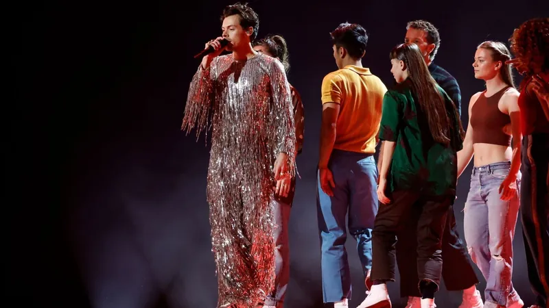 Harry Styles apresentou o hit "As It Was"