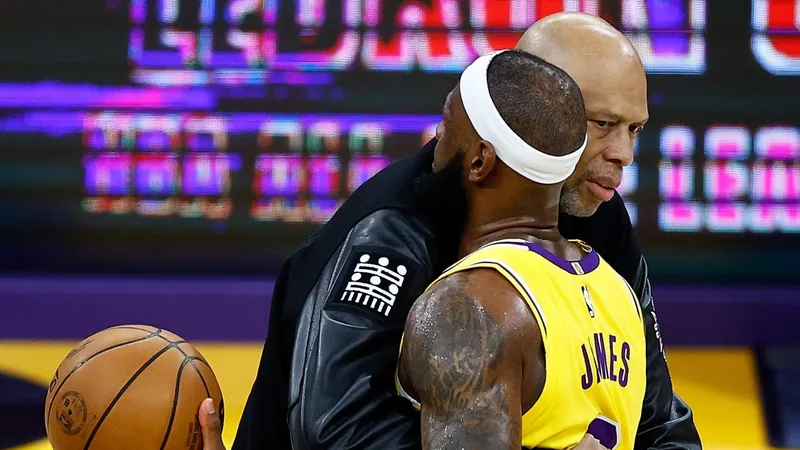 LeBron x Kareem Abdul-Jabbar: compare os números dos maiores pontuadores da NBA