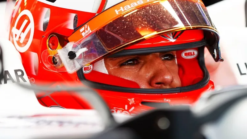 Reserva na F1, Pietro Fittipaldi comemora calendário cheio em outras categorias