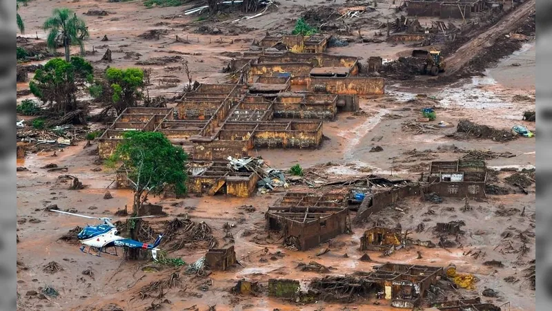 Samarco devolve quase R$ 1 bilhão às vítimas da tragédia de Mariana