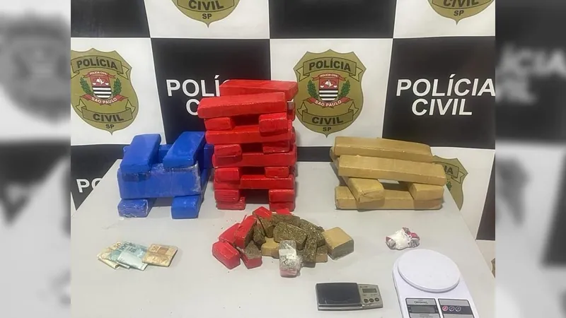 PC apreende 25kg de droga em casa usada como distribuidora para pontos de venda