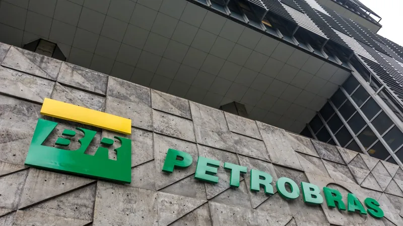 Petrobras reduz preço do querosene de aviação pela quarta vez consecutiva