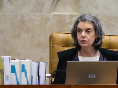 Cármen Lúcia considera preocupante apreensão de dinheiro nas eleições