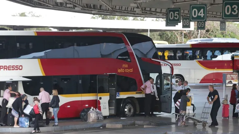 Rodoviárias de SP esperam 700 mil passageiros no Carnaval