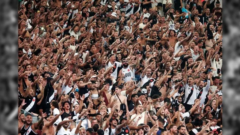 Vasco vai leiloar camisas usadas em jogo contra o Fluminense