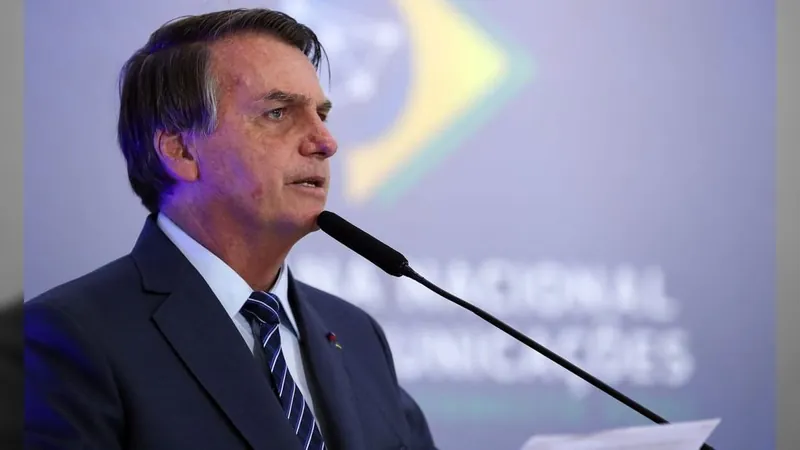 TSE mantém minuta golpista em investigação contra Bolsonaro