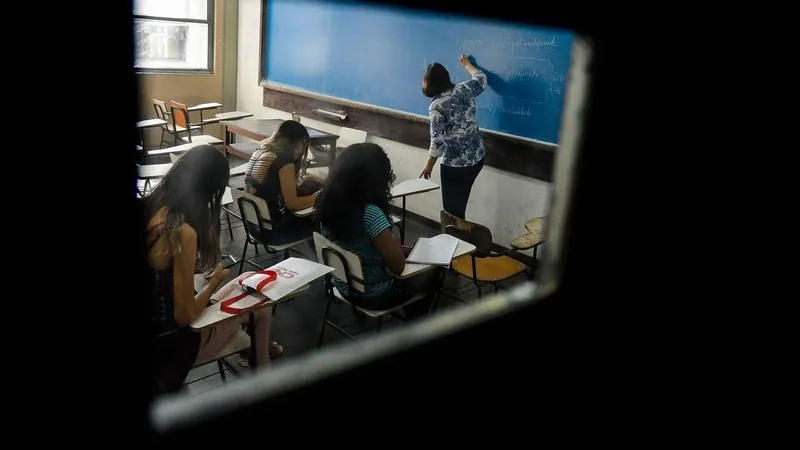 Prefeitura do Rio vai convocar 1.240 profissionais da Educação em março