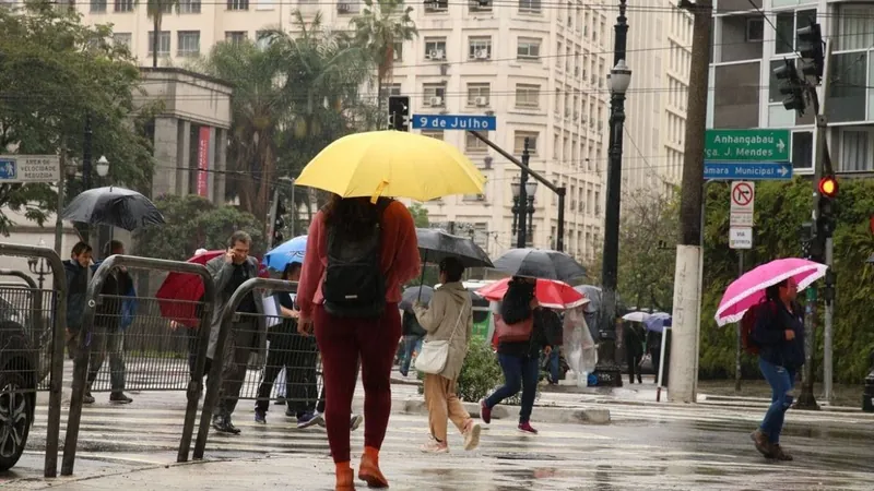 Defesa Civil emite alerta para chuvas intensas nas regiões sul e sudeste do país