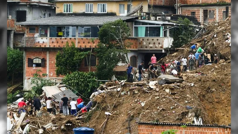 Tragédia que deixou mais de 230 mortos em Petrópolis, no RJ, completa um ano