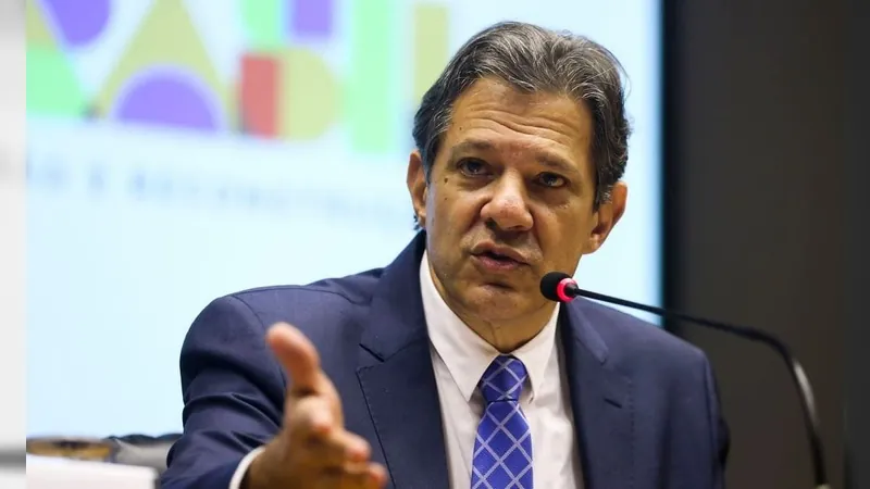 Nova regra fiscal deve ser divulgada em março, afirma Haddad