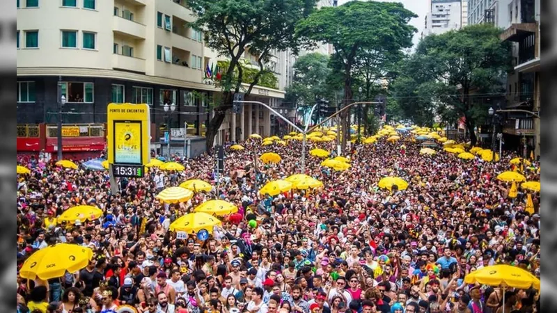 Fiocruz alerta que pessoas com sintomas respiratórios não participem do Carnaval