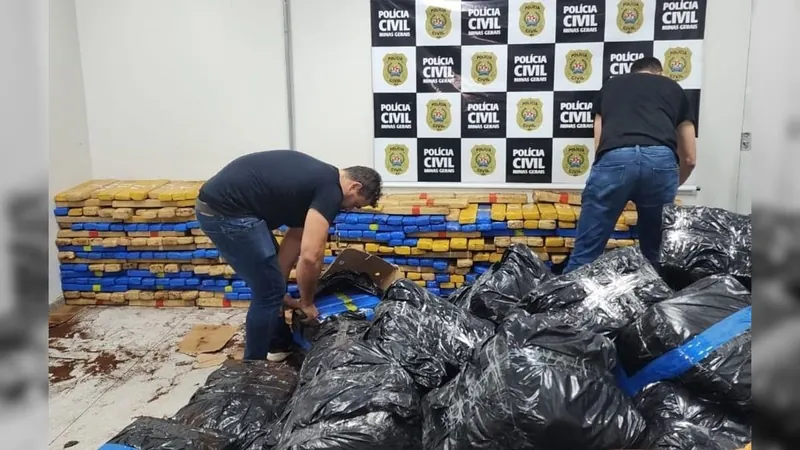 PC apreende toneladas de maconha que seriam vendidas no carnaval de BH