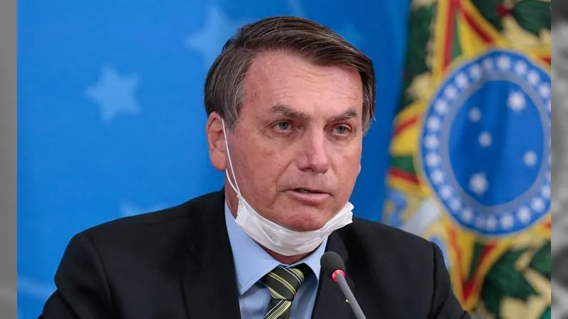 Bolsonaro paga R$ 913 mil em multas por não usar máscara em SP