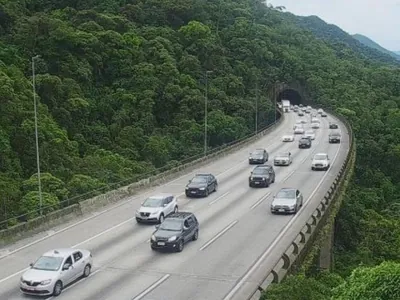 Homem é atingido por tiro de raspão durante assalto na Rodovia Imigrantes