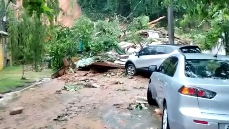 Governo federal vai atuar nas áreas afetadas pelas chuvas no litoral norte de SP