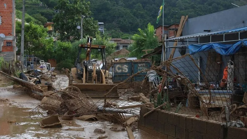 Litoral de SP: balsa na travessia Ilhabela-São Sebastião está suspensa