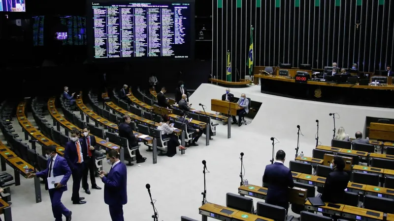 Governo tem semana decisiva para aprovar nova regra fiscal