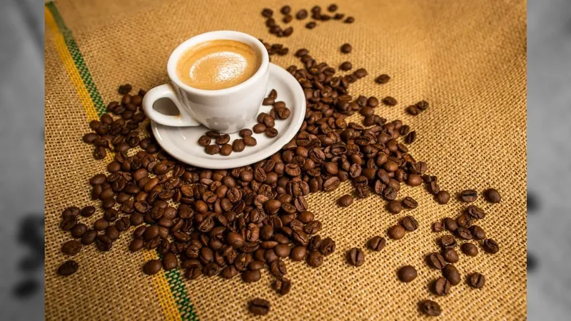 Consumo de café registrou leve queda no Brasil em 2022, apontou ABIC