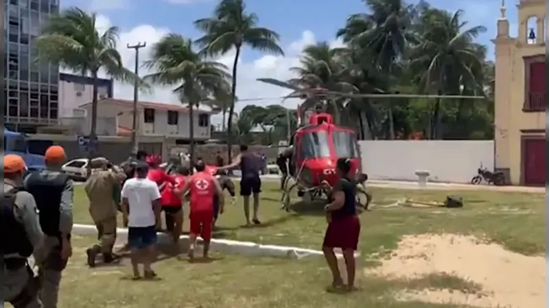 Adolescente atacado por tubarão tem perna amputada em Pernambuco