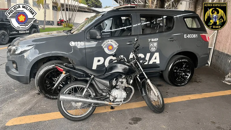 Homem é preso com moto furtada em Pinda