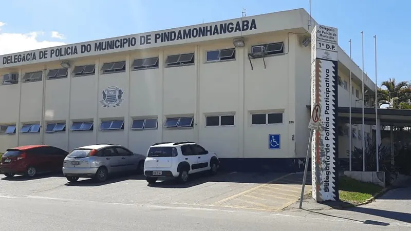 Homem mata companheira durante festa de família em Pindamonhangaba