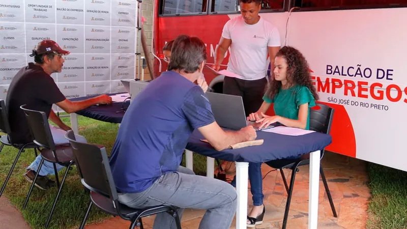 Balcão de Empregos diversifica atendimento gratuito