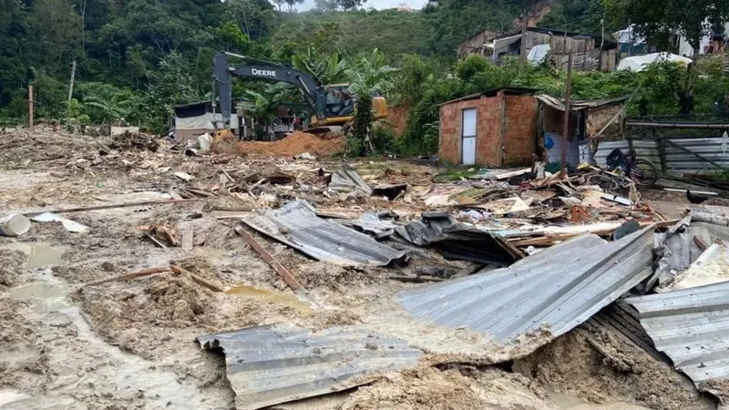 Deslizamento em Manaus deixou oito mortos ﻿e mais de cem famílias desabrigadas