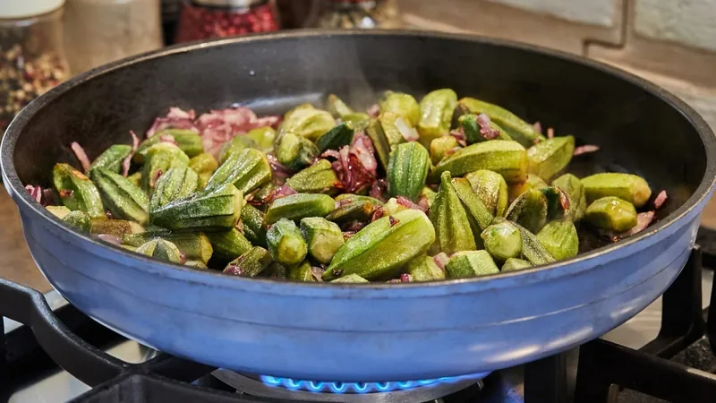 Qual a melhor maneira de comer quiabo? Aprenda receitas deliciosas