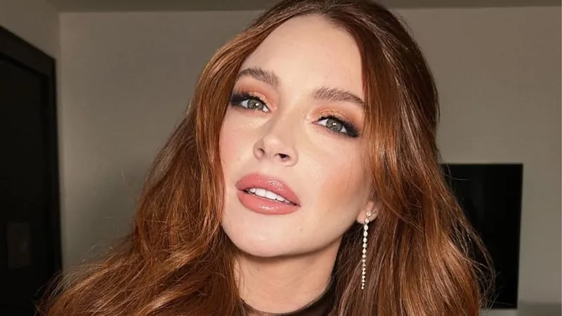 Lindsay Lohan anuncia que está grávida do primeiro filho: "Abençoados"